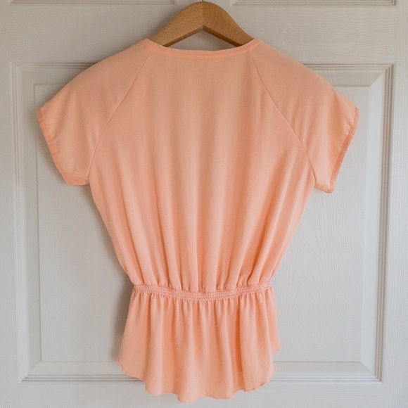 Aritzia Wilfred Peach Nude Peplum Surplice Faux Wrap Top Deep V Chiffon Size M - Picture 2 of 14